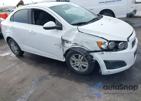 2016 Chevrolet Sonic Lt Auto из США, поврежденный, VIN 1G1JC5SH0G4121926